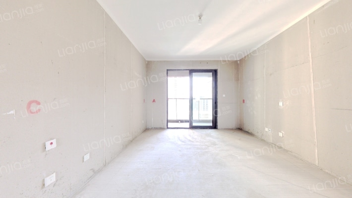 融创城融馨园二手房实景图