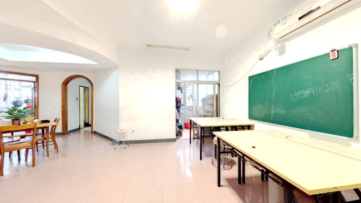 中意花苑二手房实景图