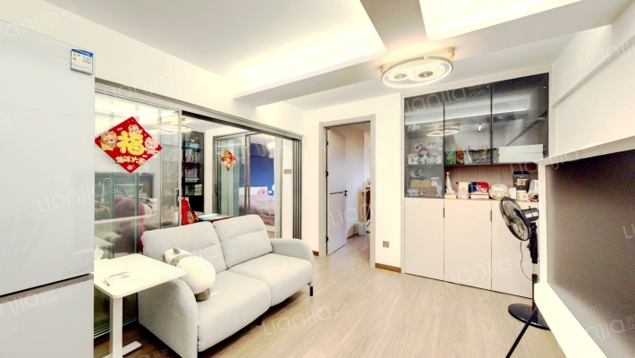 金鹏大厦二手房实景图