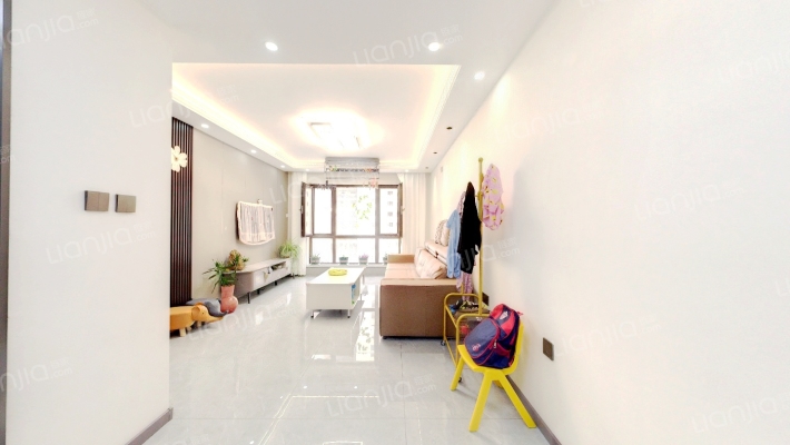 吾悦华府B2二手房实景图