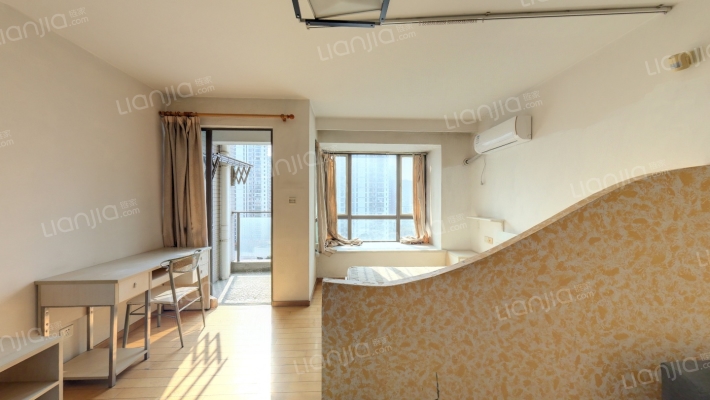 东方时空公寓二手房实景图