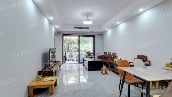 国盛龙腾丰文A区二手房实景图