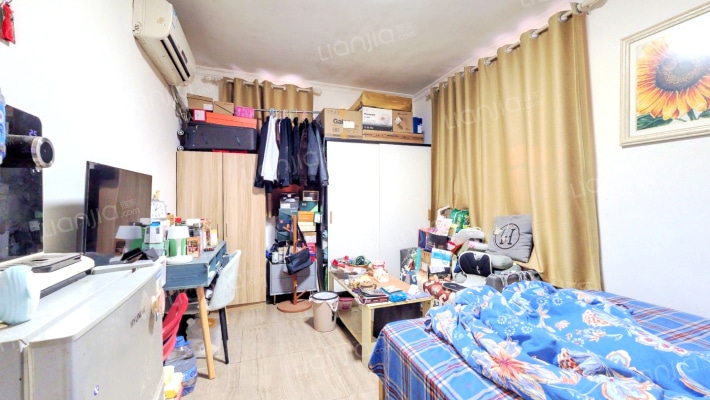 安西路658弄二手房实景图