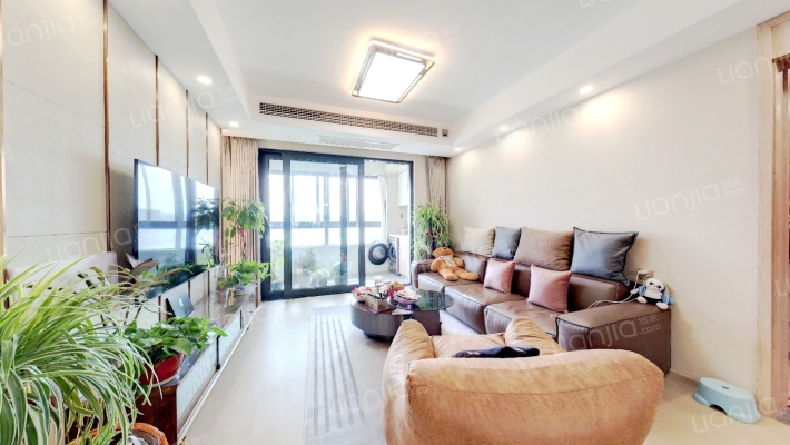 悦峰雅苑C区二手房实景图