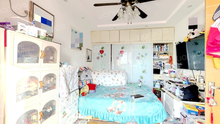 西朱新村二手房实景图