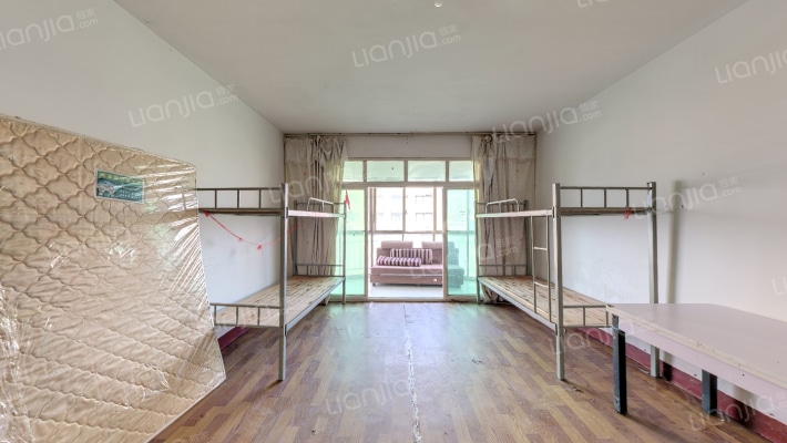 雄海花园二手房实景图