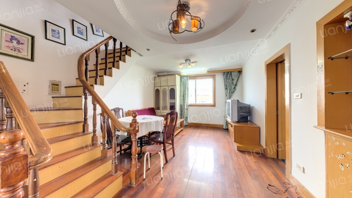 新望花园二手房实景图