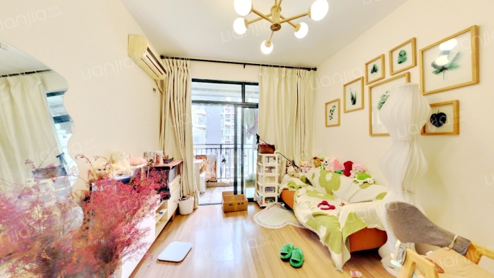 万达广场铭邸二手房实景图