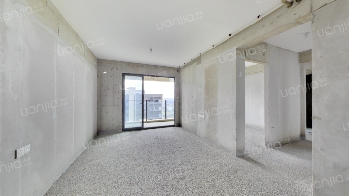 华侨城天鹅堡二手房实景图