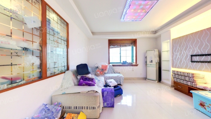 郁金香花苑二手房实景图