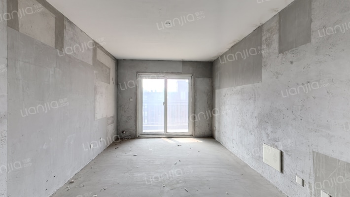 爱家皇家花园二手房实景图