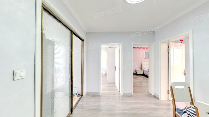 华新路劳动就业局宿舍二手房实景图