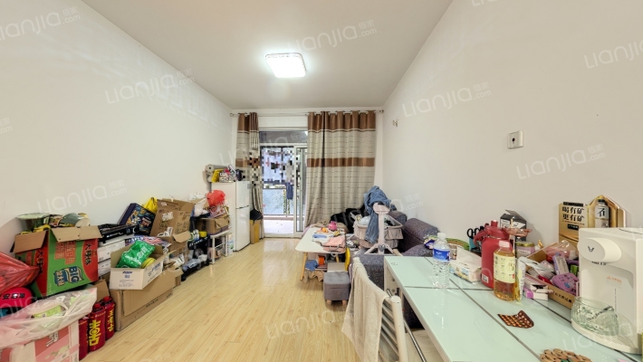 长虹世纪荣廷三期二手房实景图