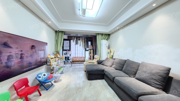 保利星宸二手房实景图