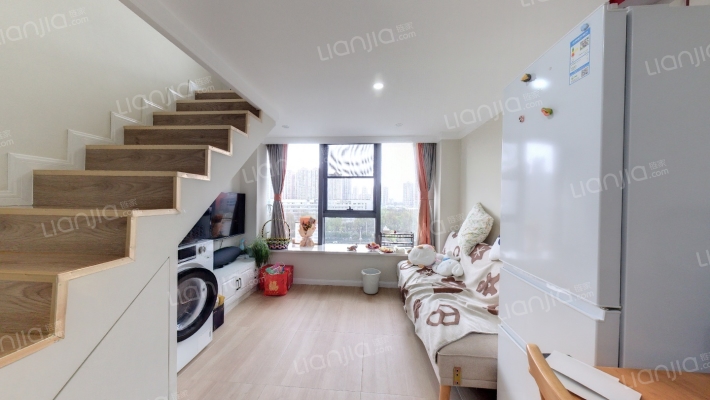 华宇旭辉星空二手房实景图