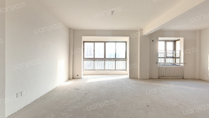 荣盛锦苑二手房实景图