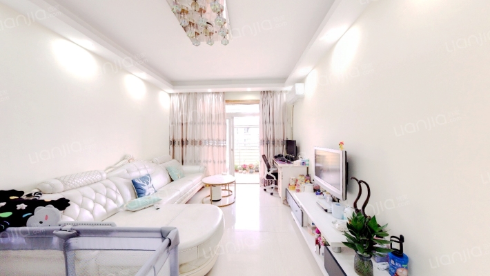 翡翠山湖二手房实景图