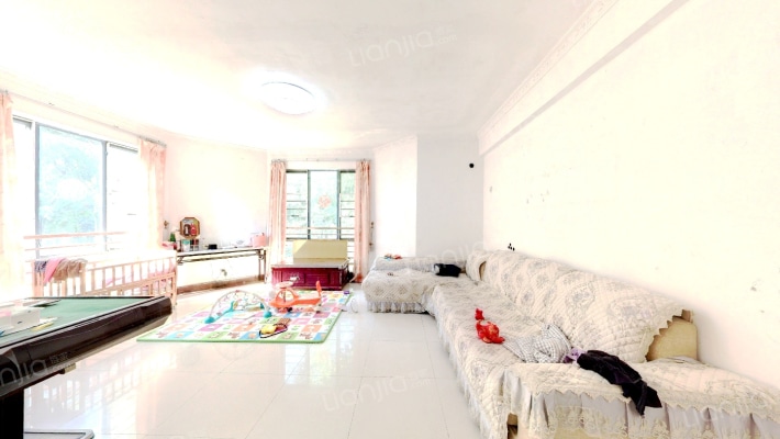 珠江骏景高尔夫花园二手房实景图