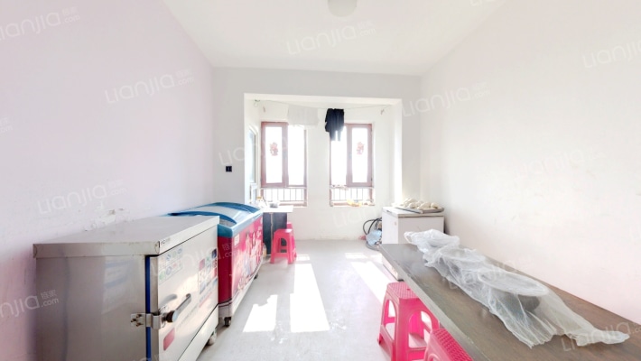 金海蓝湾二手房实景图