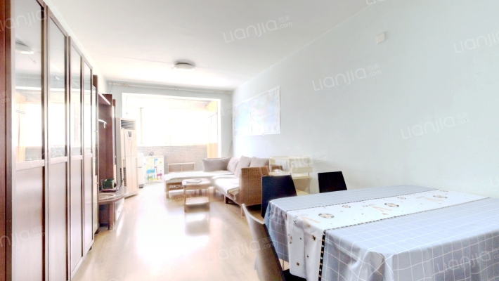 百合华府二手房实景图