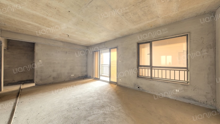 上实望府里二手房实景图