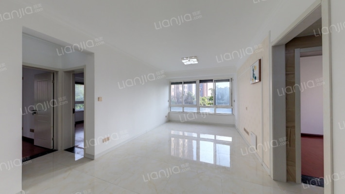 冠城大通三期竹苑二手房实景图