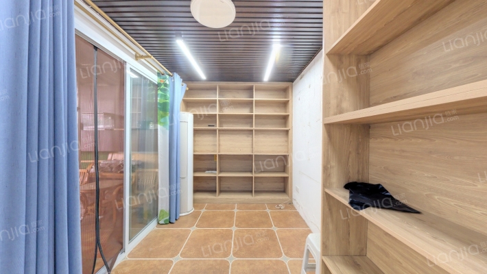 黄金堡宫二手房实景图