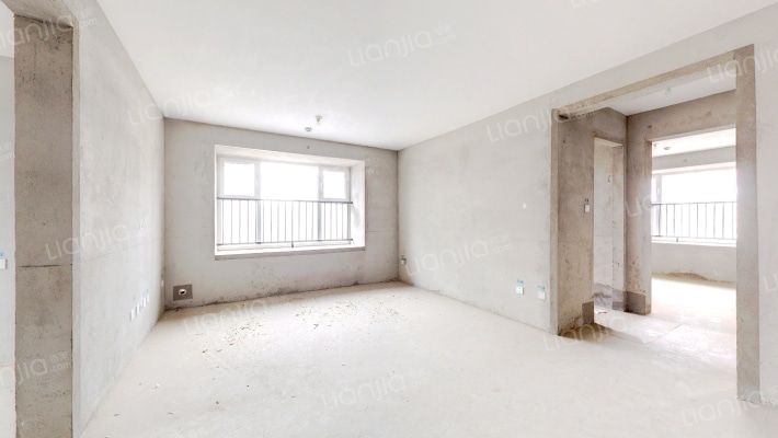 海信波尔多小镇二手房实景图