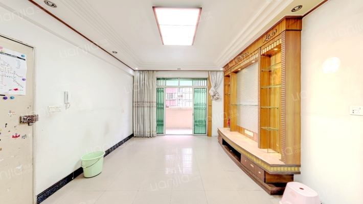 嘉洲花园西区二手房实景图