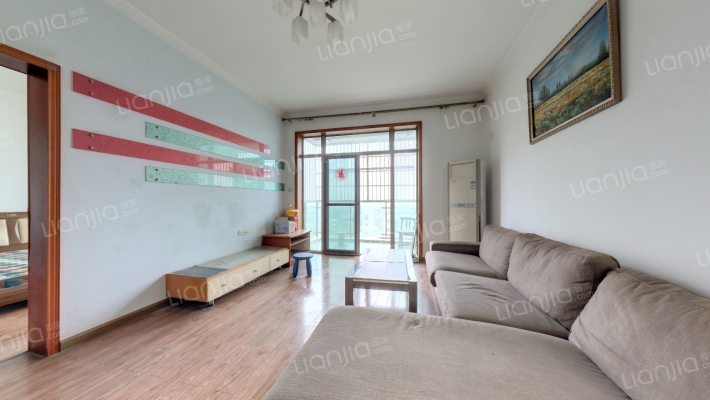 新华家园悦景居二手房实景图