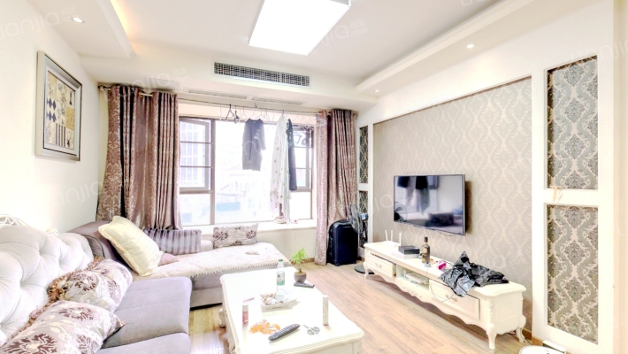 蓝光锦绣城一期二手房实景图