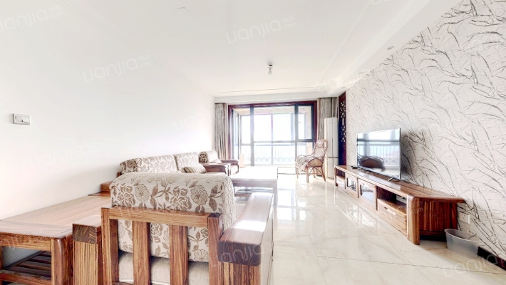 国际城四期二手房实景图