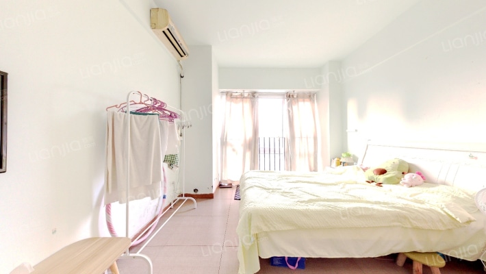 加州1号二手房实景图