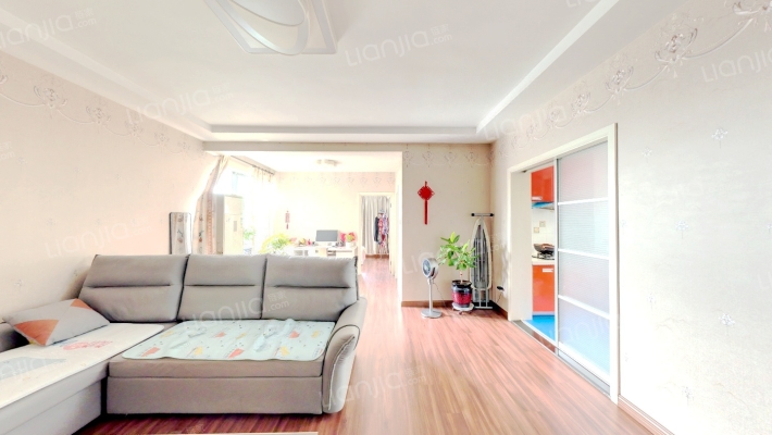 长江绿岛一期二手房实景图