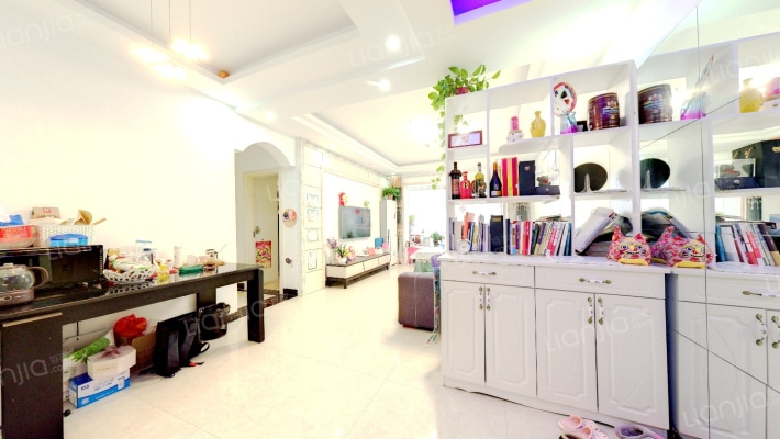 中天未来方舟E5兹善郡二手房实景图