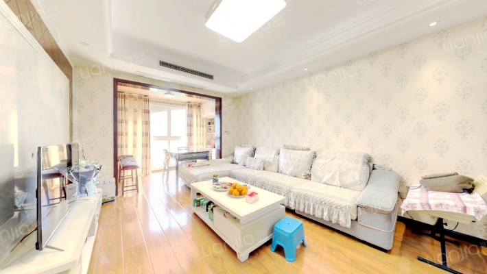 鹭湖宫11区A组团二手房实景图