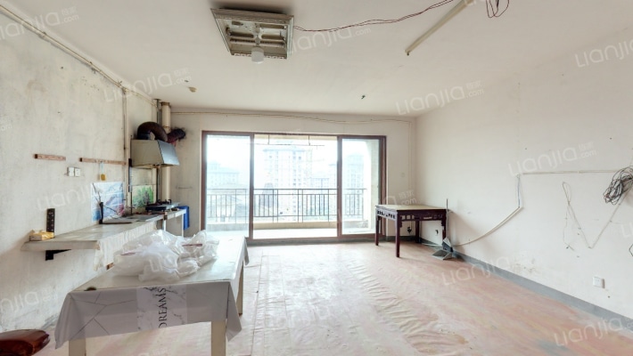 洛城橙园二手房实景图