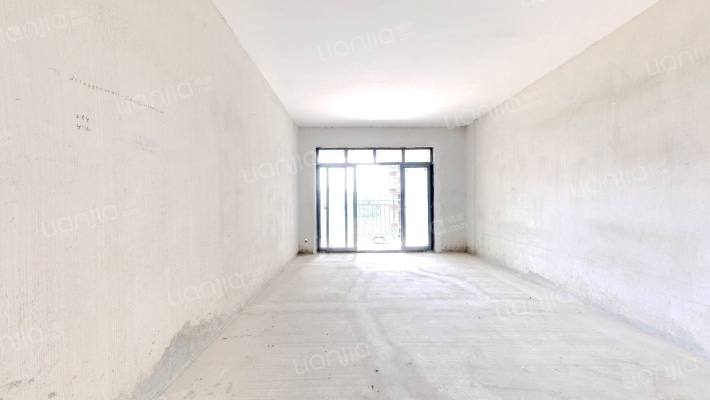 渔龙半湾B区二手房实景图