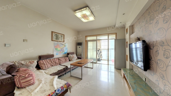 荣煜亲河名居二手房实景图