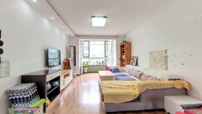 沈飞兰庭园南区二手房实景图