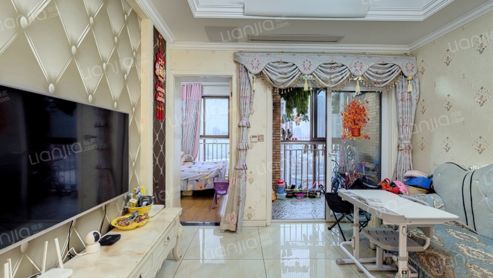 奥园盘龙壹号巴黎苑二手房实景图