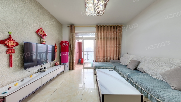 前卫江畔二手房实景图