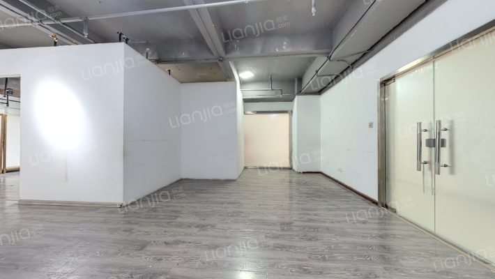 裕朗国际二手房实景图