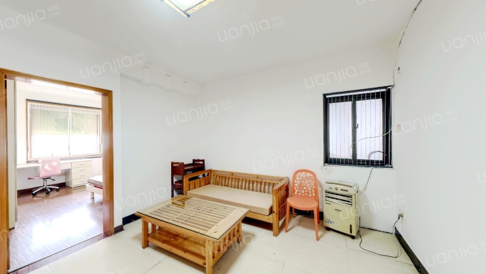 东泰路246号二手房实景图