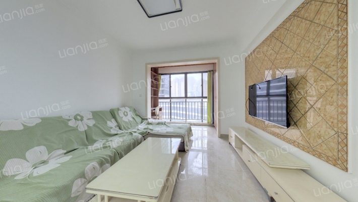 青南美湾二手房实景图