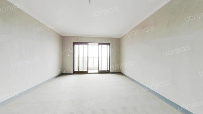 融创凡尔赛领馆三期二手房实景图