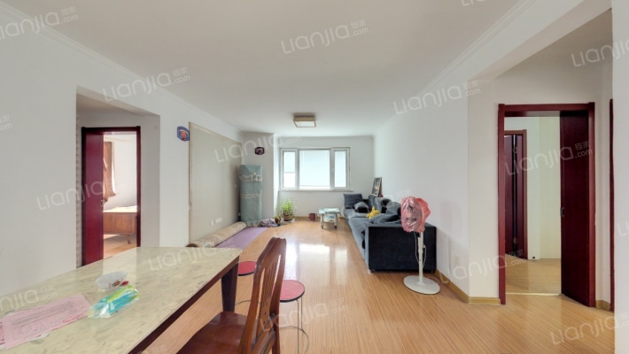 欢乐广场二手房实景图