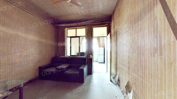 红色家园西院二手房实景图