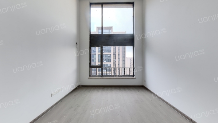 中骏六号街区二手房实景图