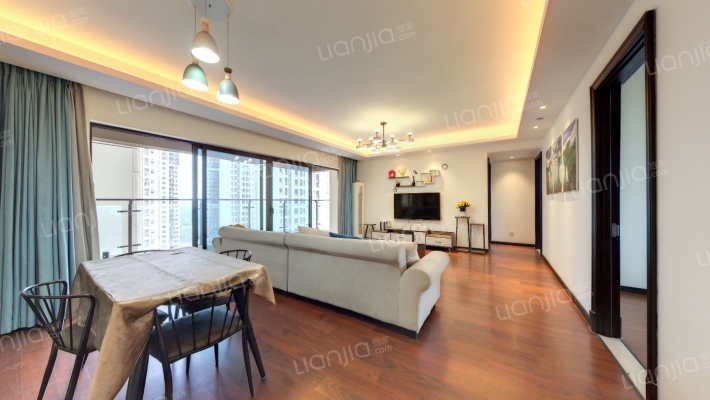 万科翡翠公园二手房实景图